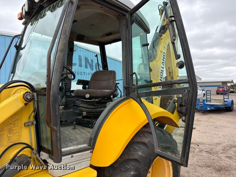 image for item DW6785 2007 New Holland B95 backhoe