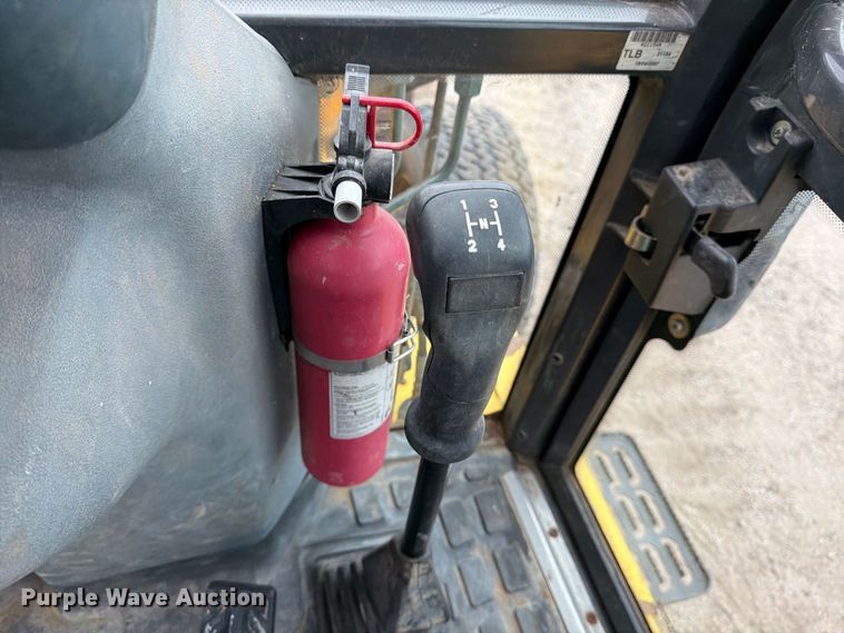 image for item DW6785 2007 New Holland B95 backhoe