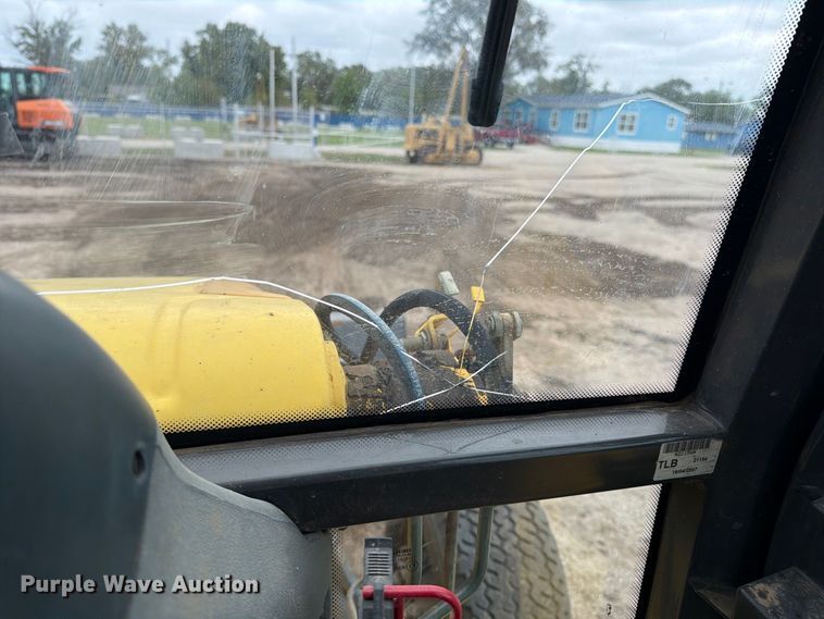image for item DW6785 2007 New Holland B95 backhoe