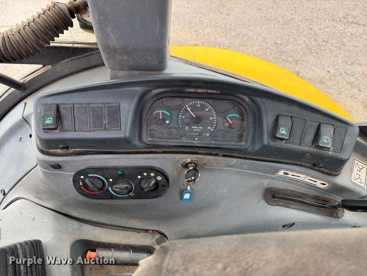 image for item DW6785 2007 New Holland B95 backhoe