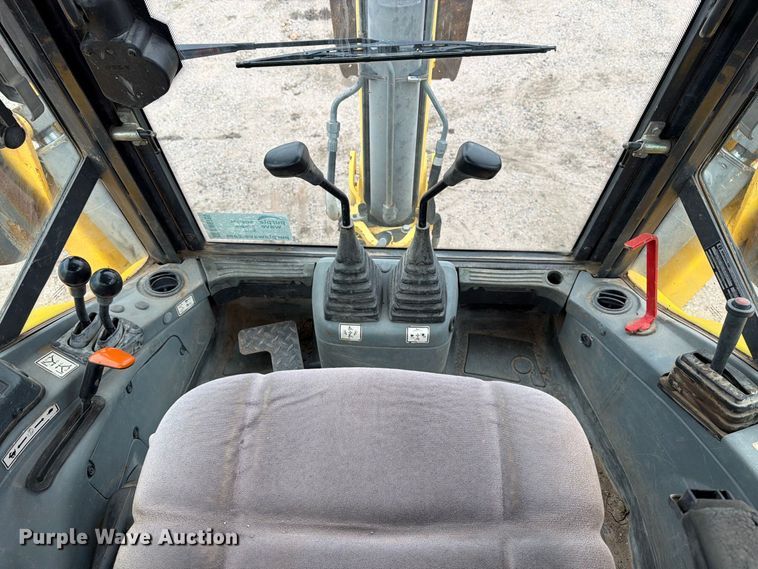 image for item DW6785 2007 New Holland B95 backhoe