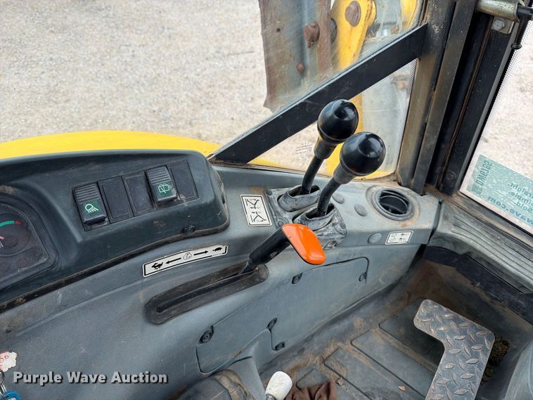 image for item DW6785 2007 New Holland B95 backhoe