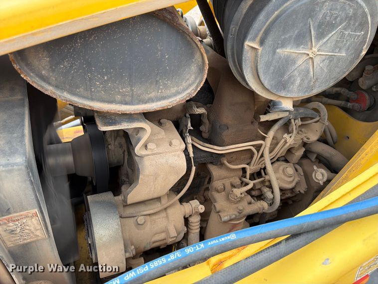 image for item DW6785 2007 New Holland B95 backhoe