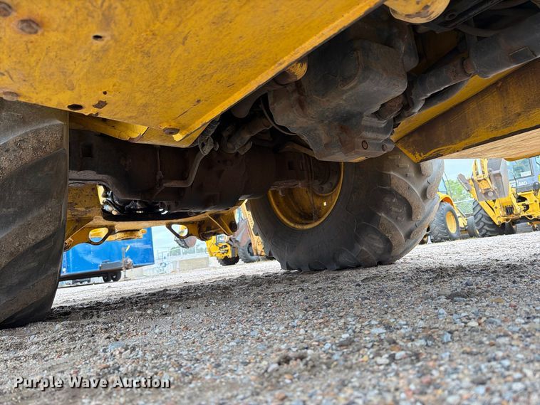 image for item DW6785 2007 New Holland B95 backhoe