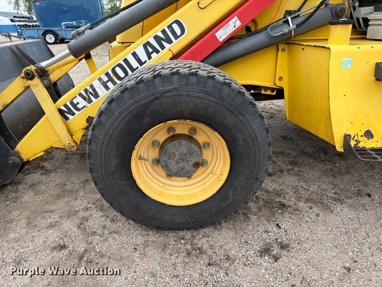 image for item DW6785 2007 New Holland B95 backhoe