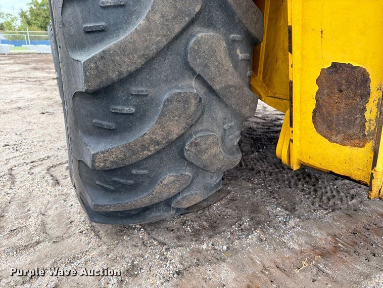 image for item DW6785 2007 New Holland B95 backhoe
