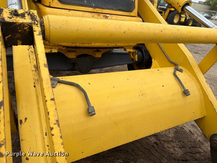 image for item DW6786 2000 New Holland LB75 Backhoe