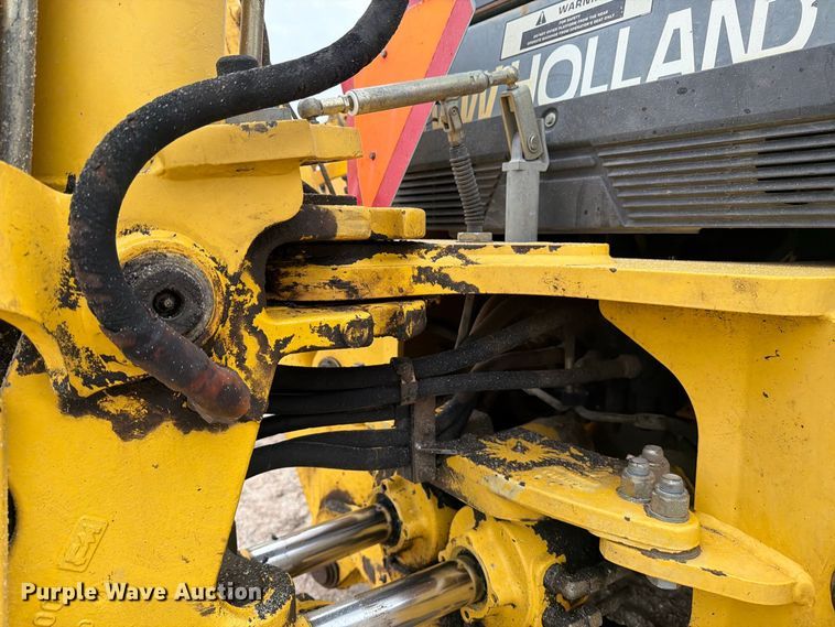 image for item DW6786 2000 New Holland LB75 Backhoe
