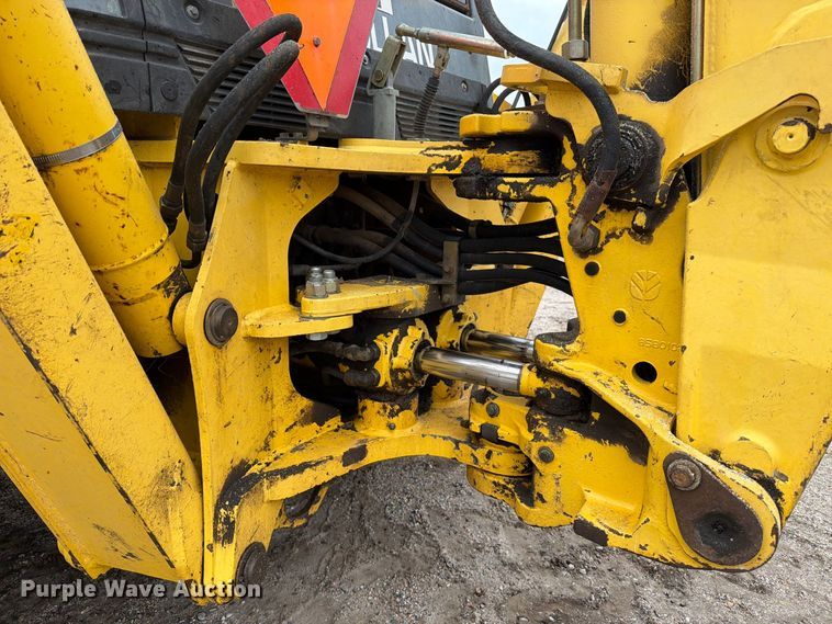 image for item DW6786 2000 New Holland LB75 Backhoe