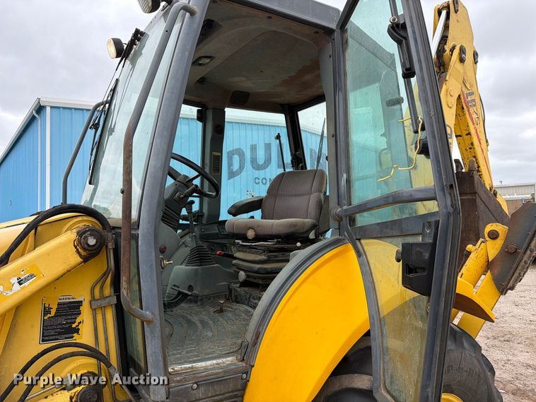image for item DW6786 2000 New Holland LB75 Backhoe