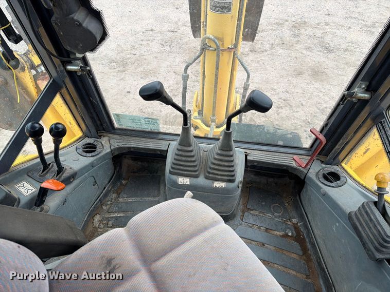 image for item DW6786 2000 New Holland LB75 Backhoe