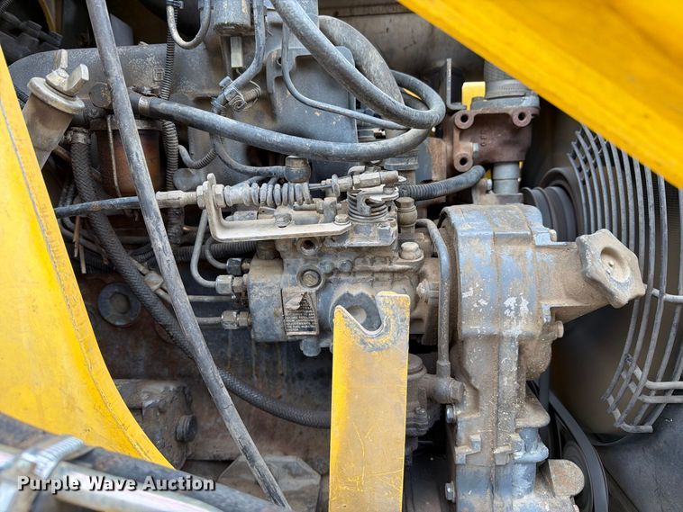 image for item DW6786 2000 New Holland LB75 Backhoe