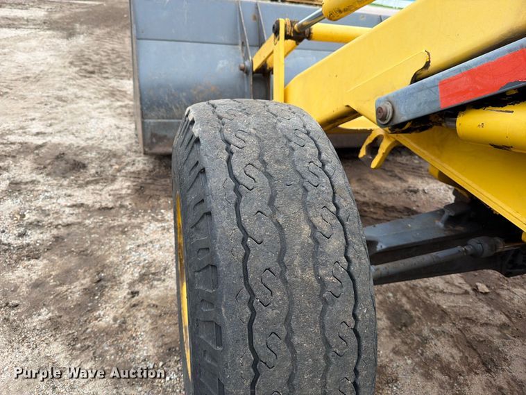 image for item DW6786 2000 New Holland LB75 Backhoe
