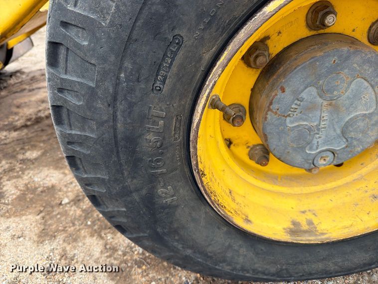 image for item DW6786 2000 New Holland LB75 Backhoe