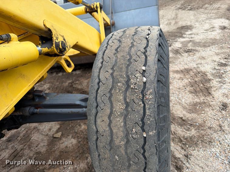image for item DW6786 2000 New Holland LB75 Backhoe
