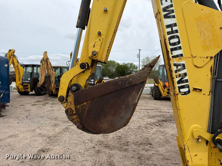 image for item DW6787 2007 New Holland B95 backhoe