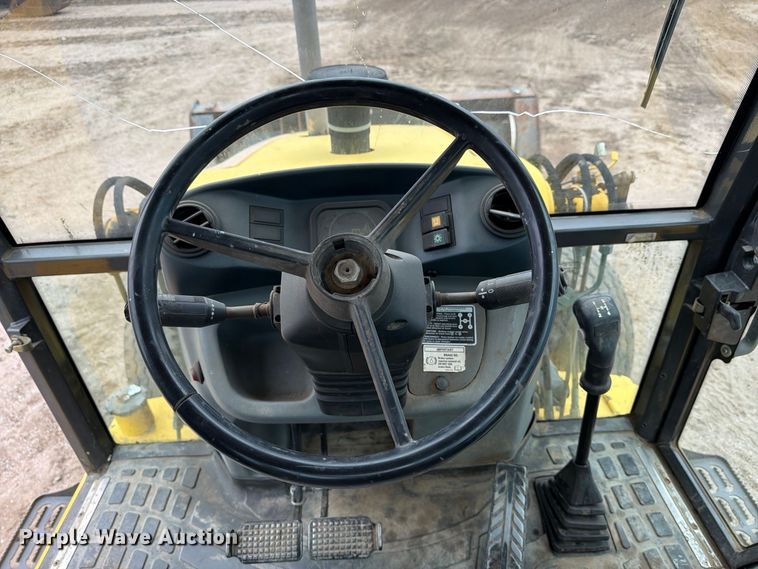 image for item DW6787 2007 New Holland B95 backhoe