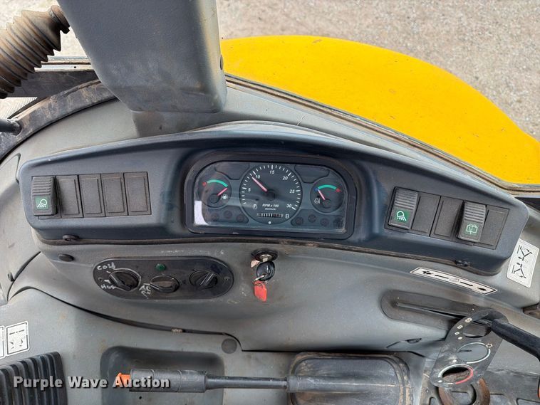 image for item DW6787 2007 New Holland B95 backhoe