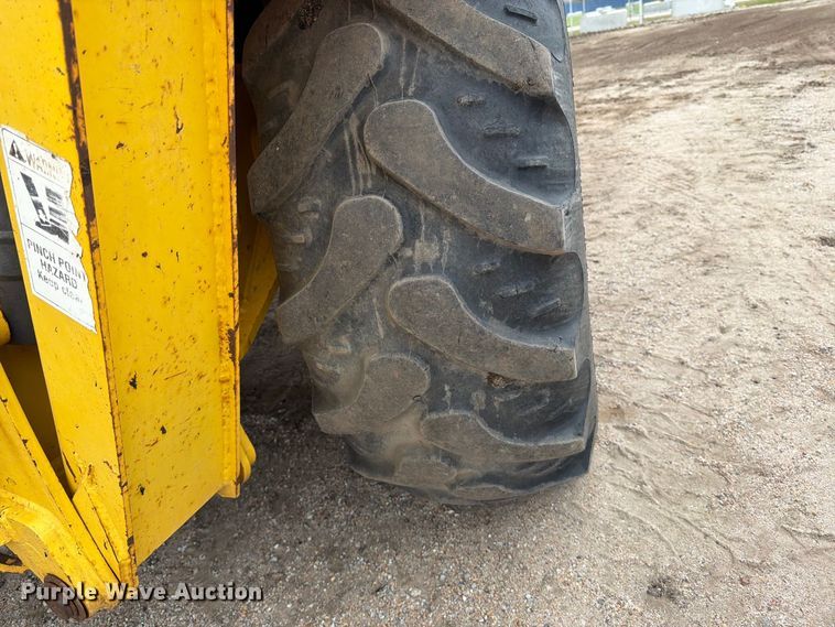 image for item DW6787 2007 New Holland B95 backhoe