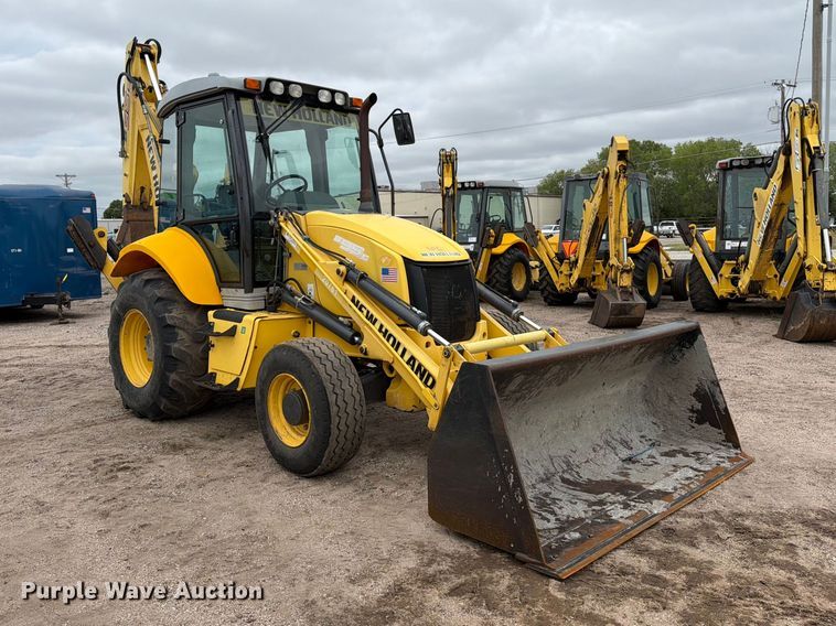image for item DW6788 2016 New Holland B95C Backhoe