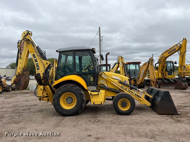 image for item DW6788 2016 New Holland B95C Backhoe