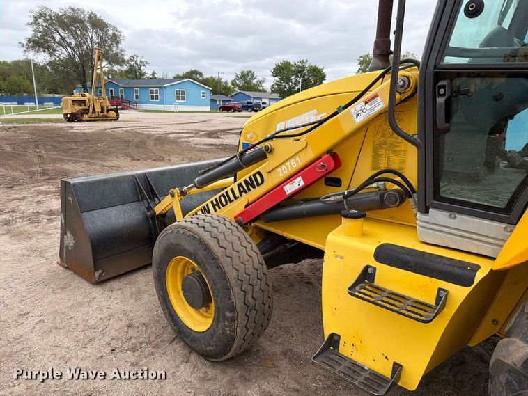 image for item DW6788 2016 New Holland B95C Backhoe
