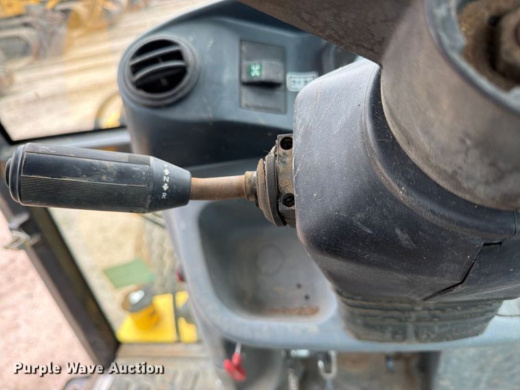 image for item DW6788 2016 New Holland B95C Backhoe