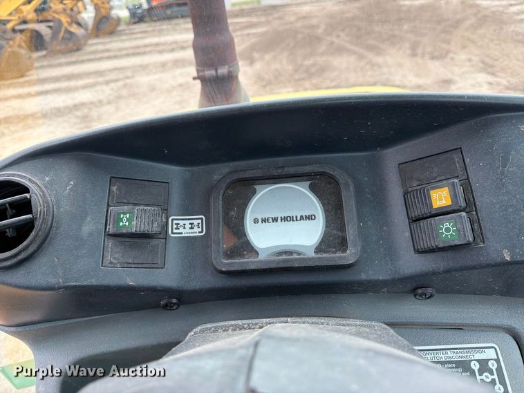 image for item DW6788 2016 New Holland B95C Backhoe