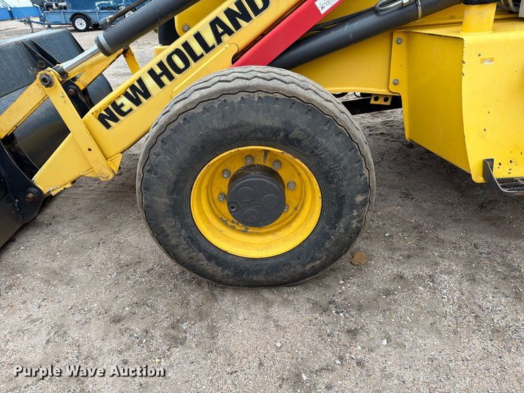 image for item DW6788 2016 New Holland B95C Backhoe