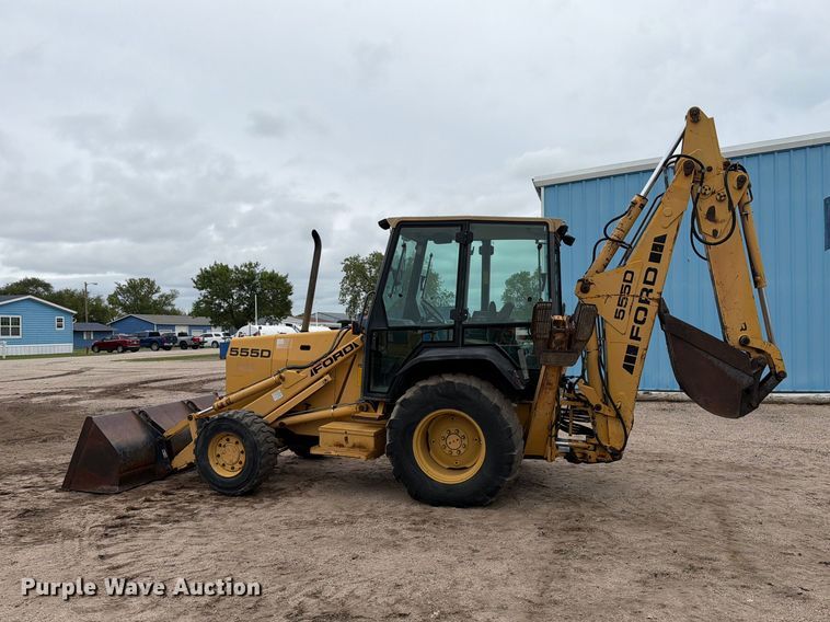 image for item DW6789 1996 Ford 555D backhoe