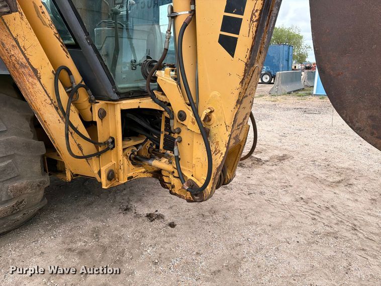 image for item DW6789 1996 Ford 555D backhoe