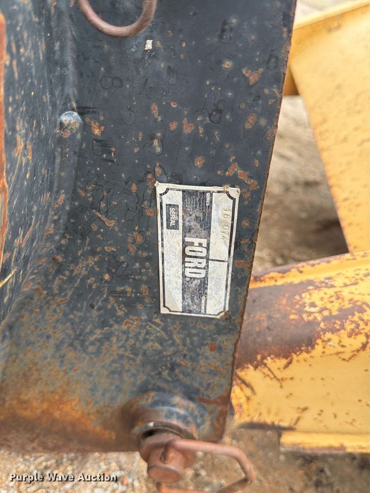 image for item DW6789 1996 Ford 555D backhoe