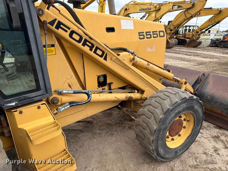image for item DW6789 1996 Ford 555D backhoe