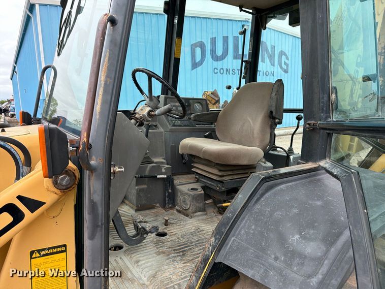 image for item DW6789 1996 Ford 555D backhoe