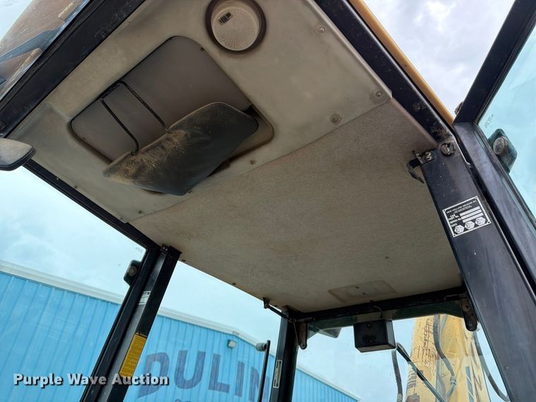 image for item DW6789 1996 Ford 555D backhoe