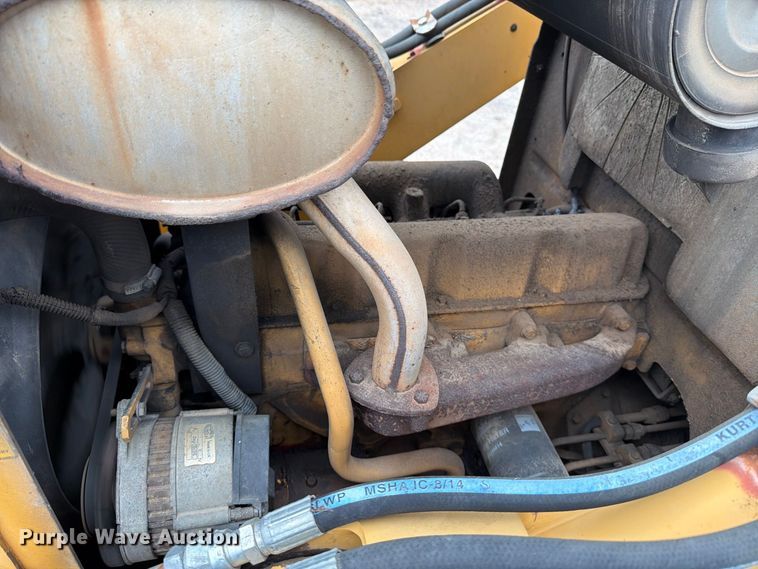 image for item DW6789 1996 Ford 555D backhoe