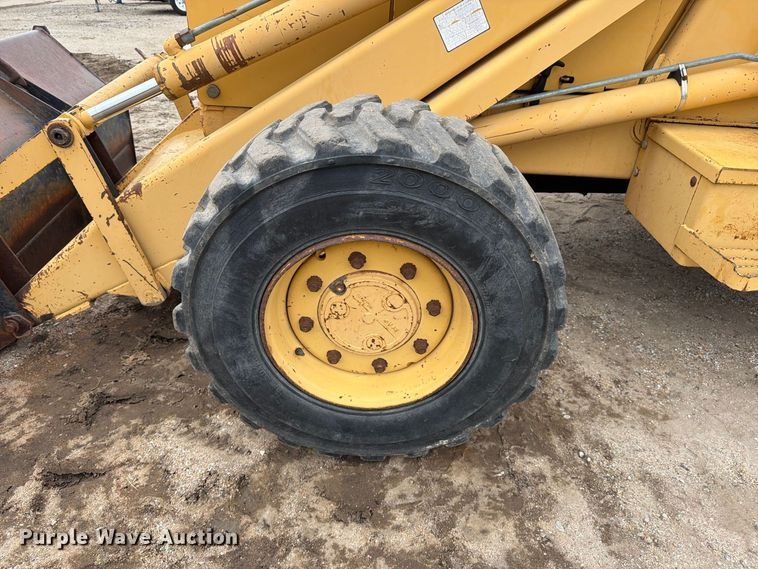 image for item DW6789 1996 Ford 555D backhoe