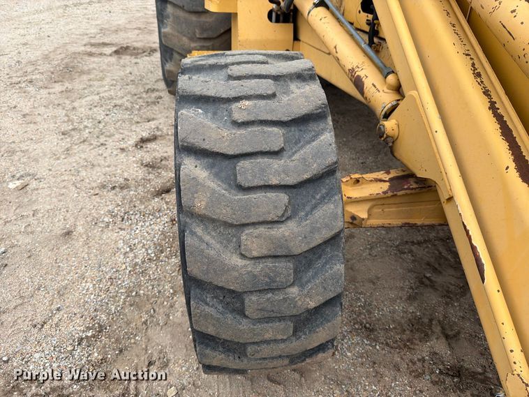 image for item DW6789 1996 Ford 555D backhoe