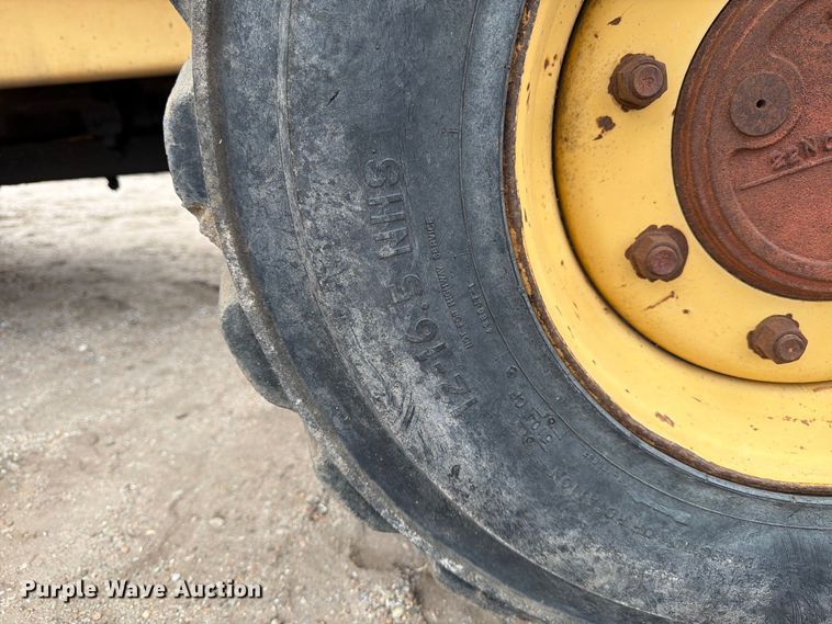 image for item DW6789 1996 Ford 555D backhoe