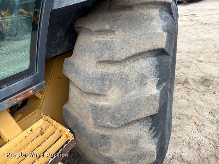 image for item DW6789 1996 Ford 555D backhoe