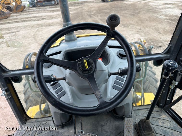 image for item DW6790 2022 New Holland B75D backhoe
