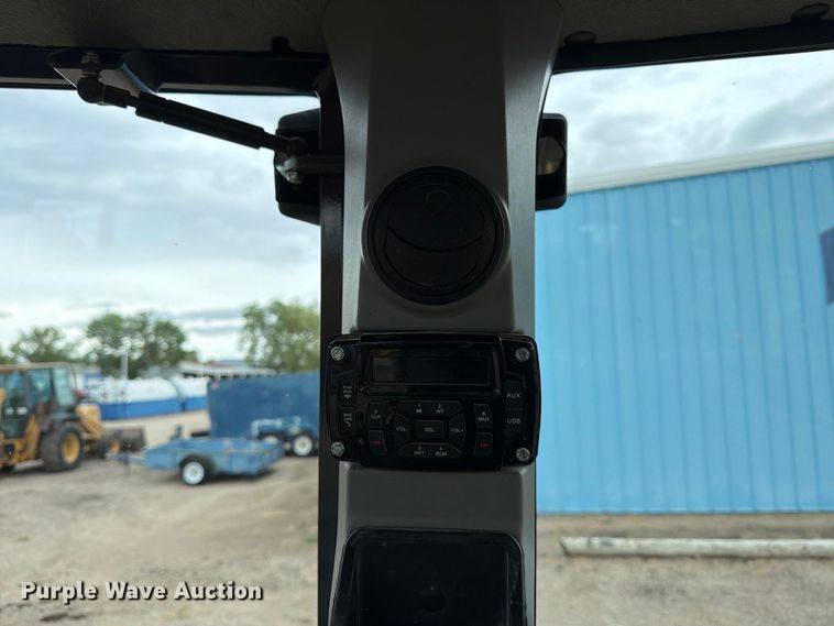 image for item DW6790 2022 New Holland B75D backhoe