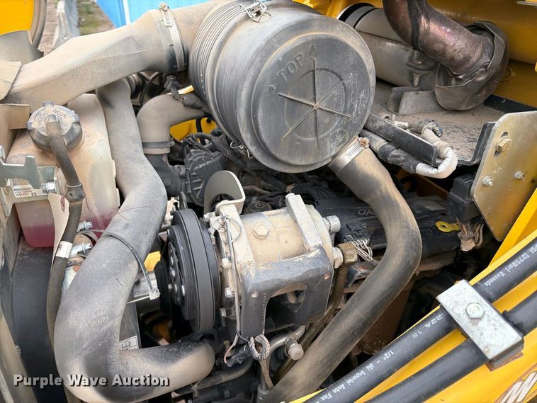 image for item DW6790 2022 New Holland B75D backhoe