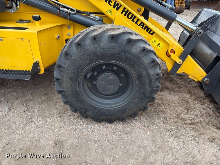 image for item DW6790 2022 New Holland B75D backhoe