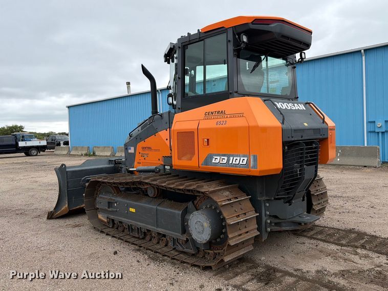 image for item DW6791 2023 Doosan DD100-US dozer