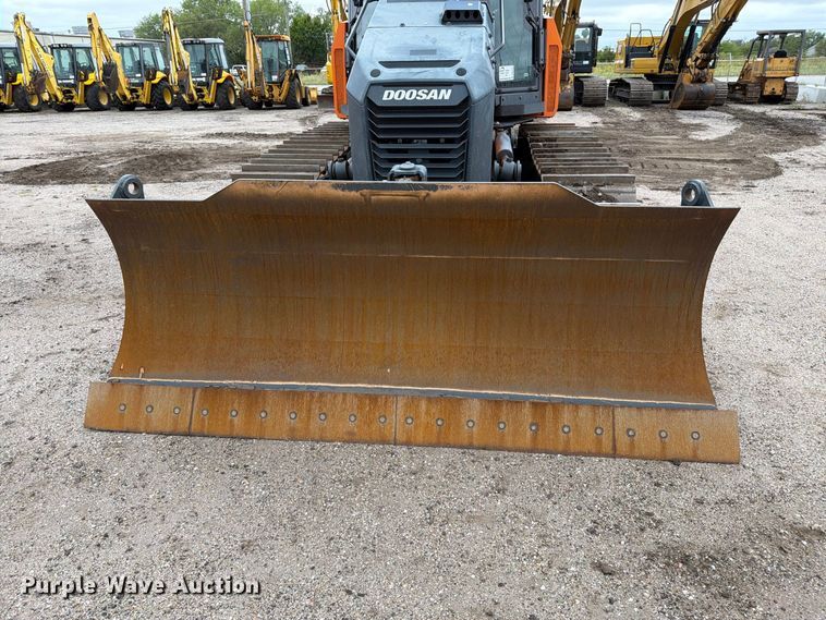 image for item DW6791 2023 Doosan DD100-US dozer