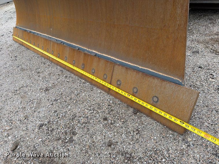 image for item DW6791 2023 Doosan DD100-US dozer
