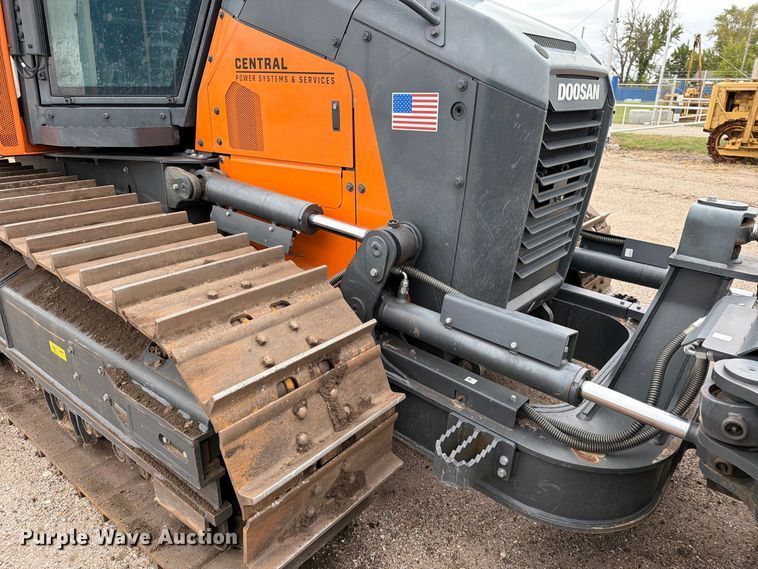 image for item DW6791 2023 Doosan DD100-US dozer