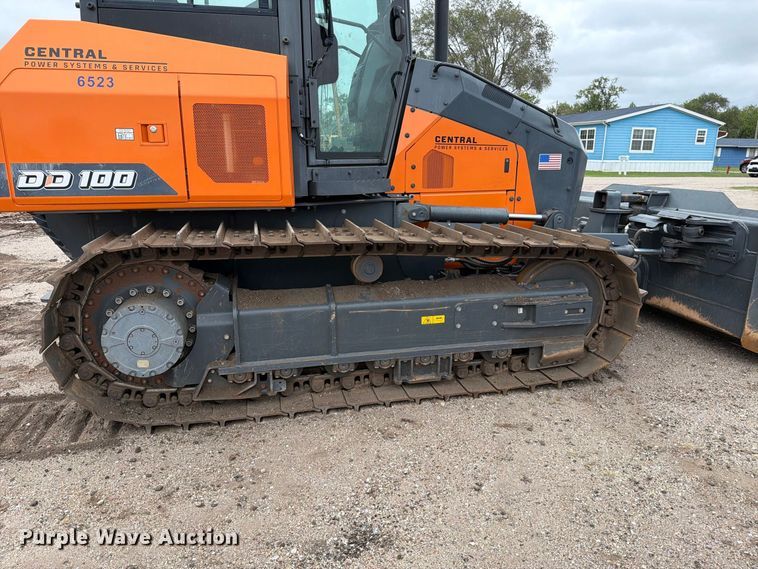 image for item DW6791 2023 Doosan DD100-US dozer