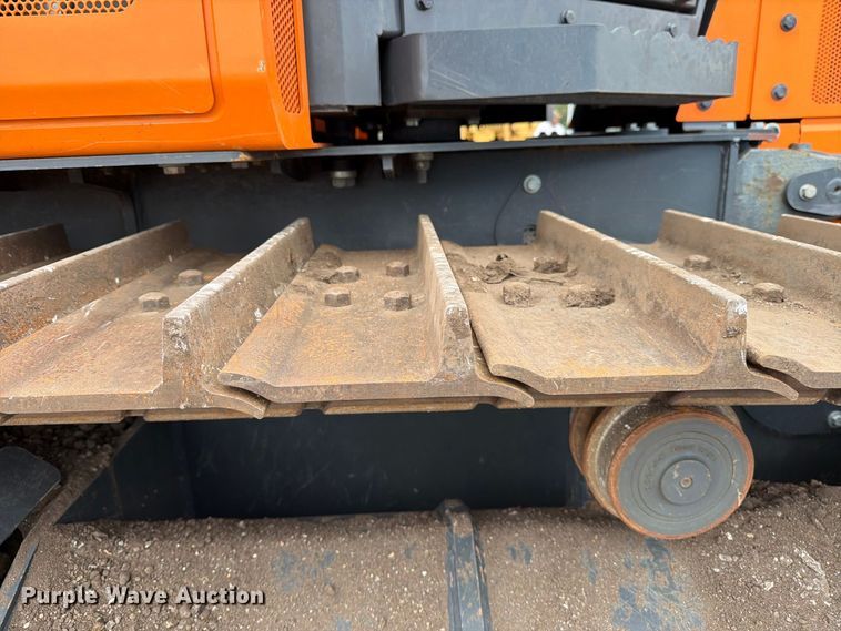 image for item DW6791 2023 Doosan DD100-US dozer
